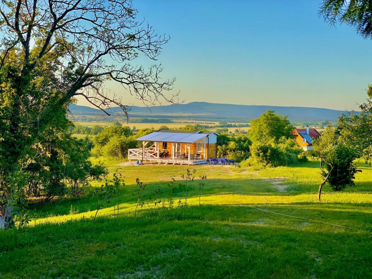 Bohemian Eco Lodge At Lake Balaton Kisapati Exterior foto